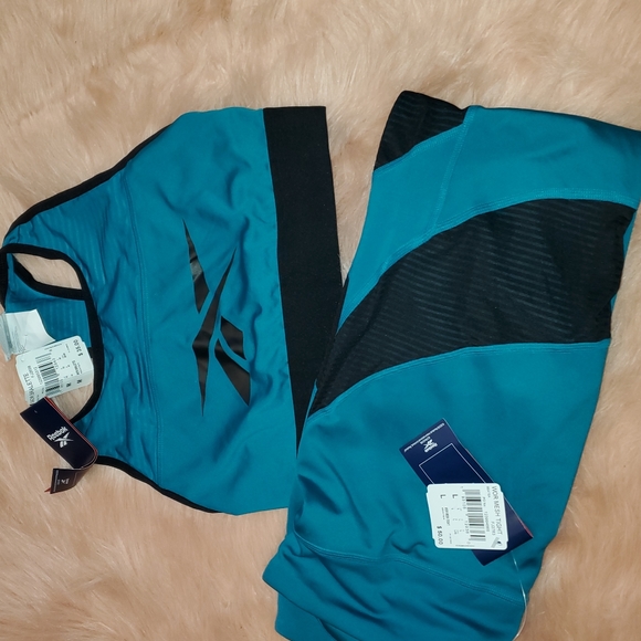 2pc rebok set - Picture 3 of 3